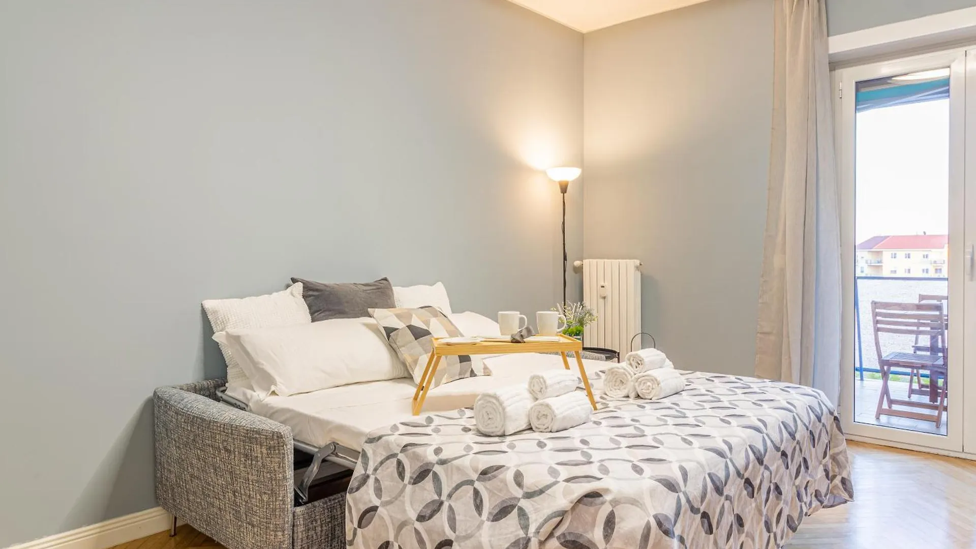 Palmanova 125 Bright Apartment Milan Italy